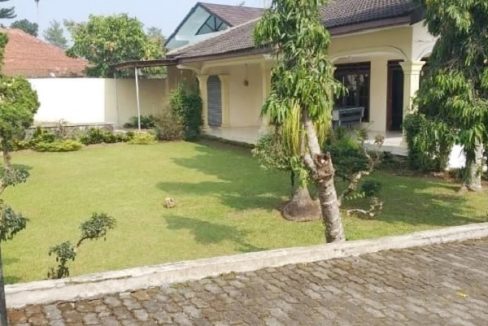 Rumah Villa Dijual di Puncak Cisarua Bogor View Pegunungan Dekat Taman Safari, Curug Cilember 0001