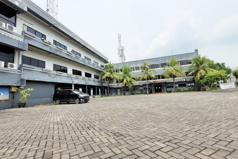 Hotel Dijual di Kota Surabaya Dekat Pelabuhan Tanjung Perak, Jembatan Merah Plaza, Stasiun Pasar Turi, Kampus AAL 0001