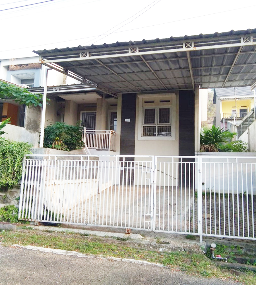 Jual Rumah di Komplek Dreamhill Residence Cimahi Dekat Rest Area KM 125, Kampus UNJANI, Stasiun Cimahi, Yogya Plaza Cimahi